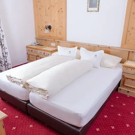 Hotell Tirolerhof Serfaus