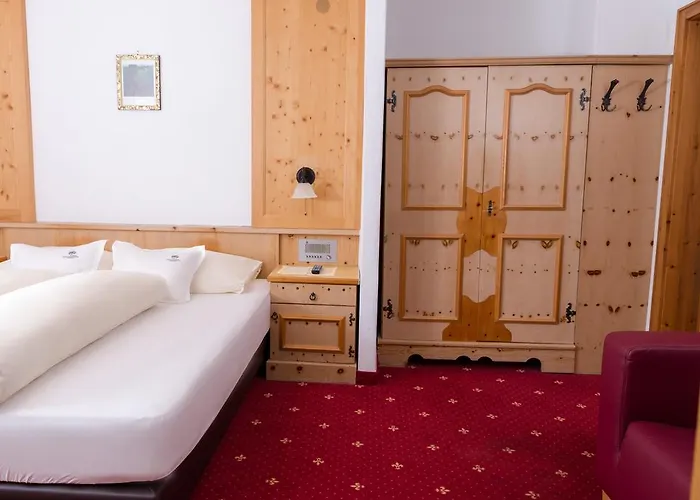 فندق Tirolerhof 3*