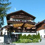 Tirolerhof Hotel 3*